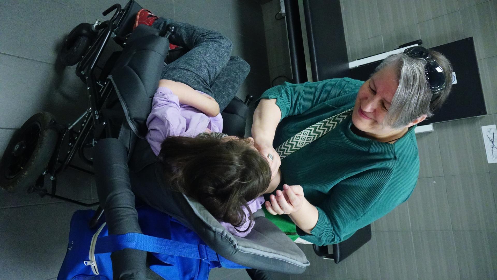 Anna J. Nowak z córką Agnieszką w jednej z poznańskich KOMFORTEK.